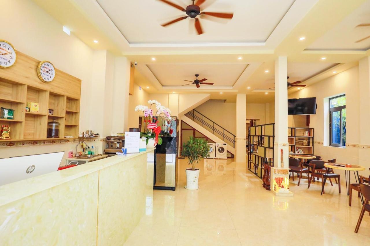 Khách sạn Hikari Kis's Tân Bình 2*